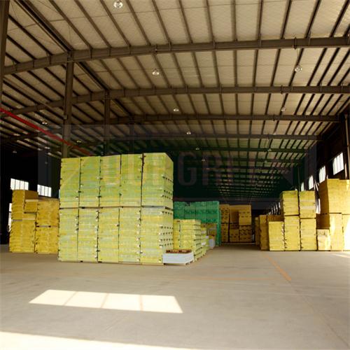 影響擠塑板與聚合物砂漿的粘結(jié)的因素？